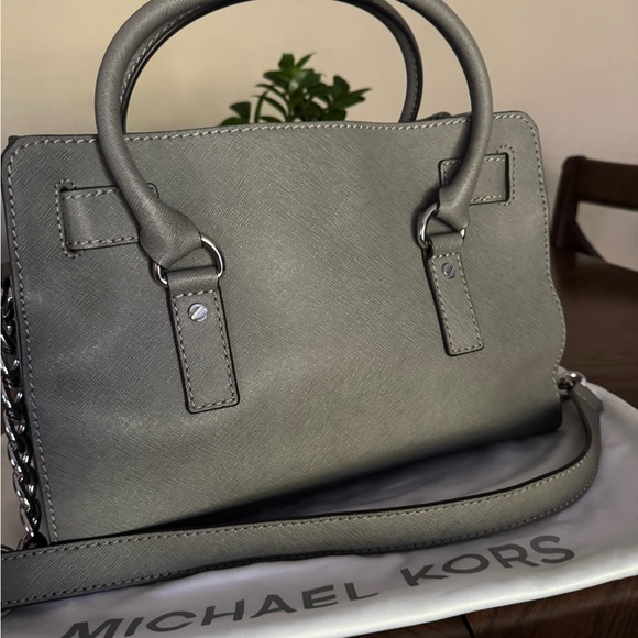 Michael Kors Authentic Michael Kors Grey Lock & Key Purse - Picture 2 of 15